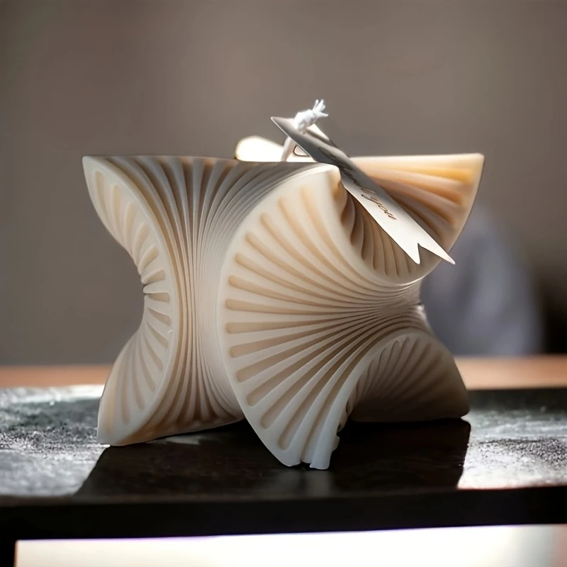  Geometric Design Soy wax Candle